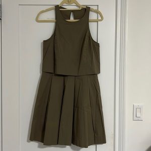 Banana republic pleated dress